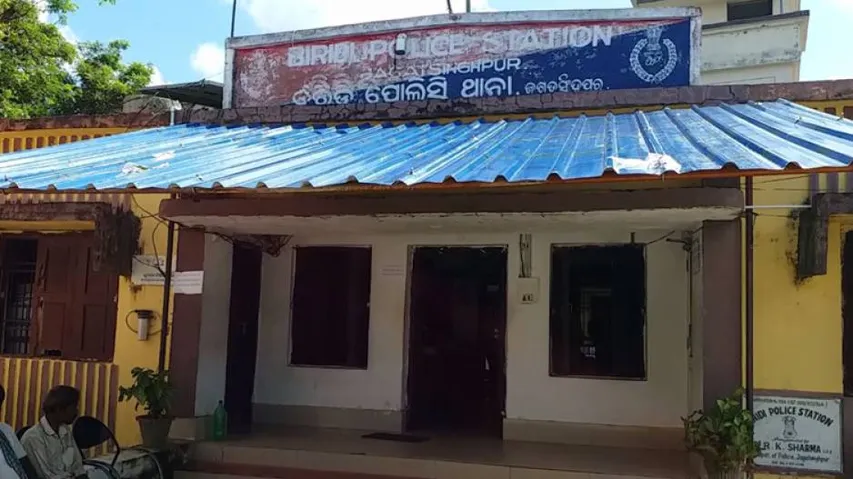 Jagatsingpur: Partying Villagers Attack Flying Squad, 4 Staff Injured