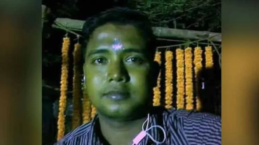 Youth held for egg attack during Vajpayee's Asthi Kalash Yatra