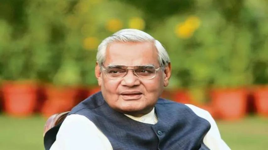 Rajnath, Shah visit AIIMS to enquire about Vajpayee's health