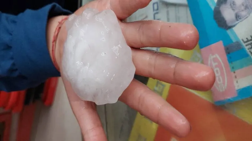 Hailstones Pound Boudh, Damage Crops, Houses (See Pics)