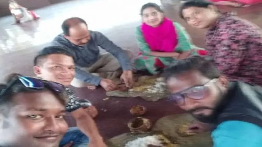 Ollywood Actress Divya Refutes Clicking Photo In Srimandir