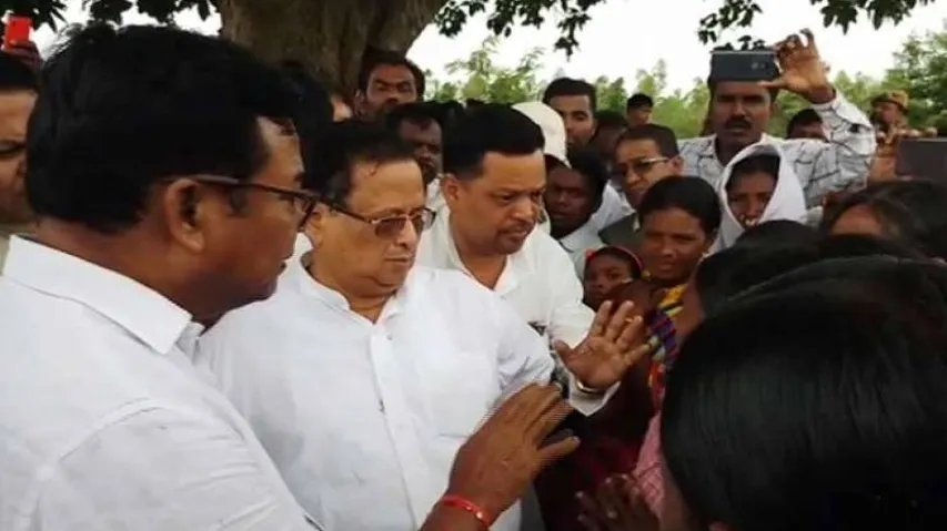Mango kernel deaths: Odisha Congress meets family members of victims