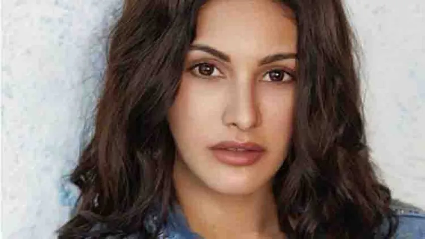 Amyra Dastur shoots more for 'Mental Hai Kya'
