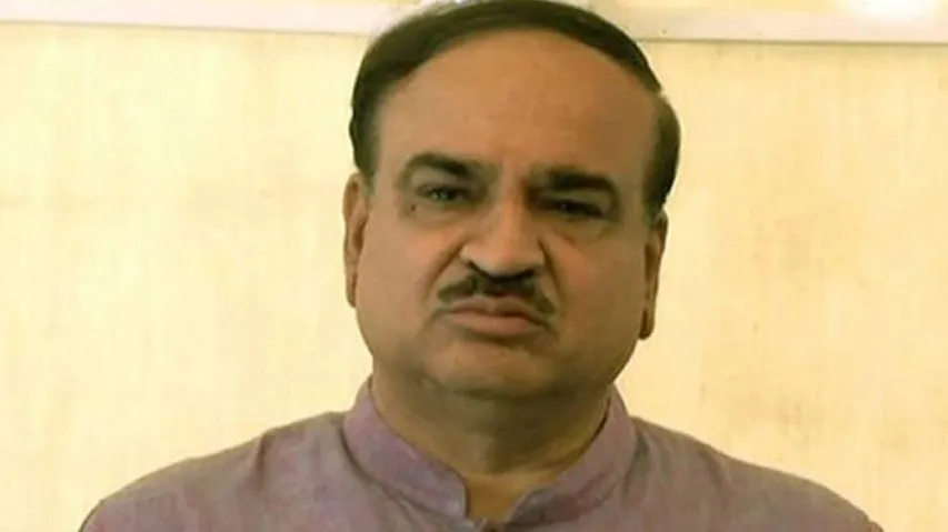 Union Minister Ananth Kumar passes away at 59
