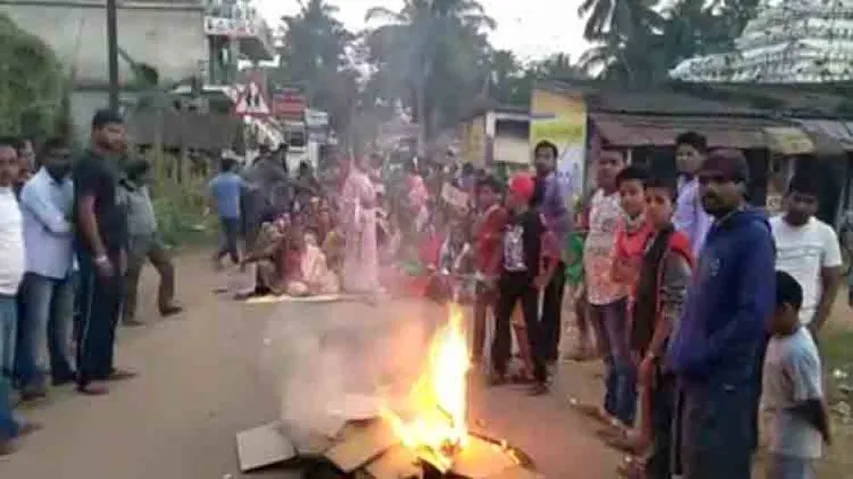 Locals stage anti-liquor protest in Jagatsinghpur