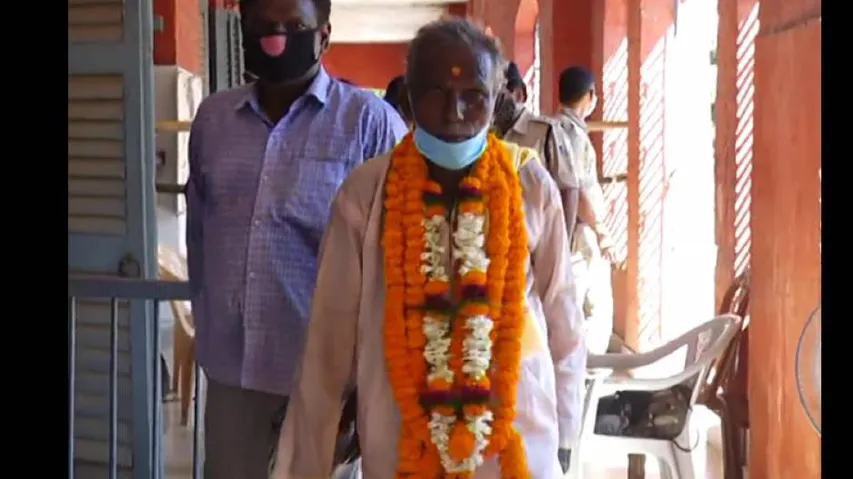 Odisha Bypolls: Nonagenarian Barber In Fray From Balasore Sadar Hopes To Bring Social Change