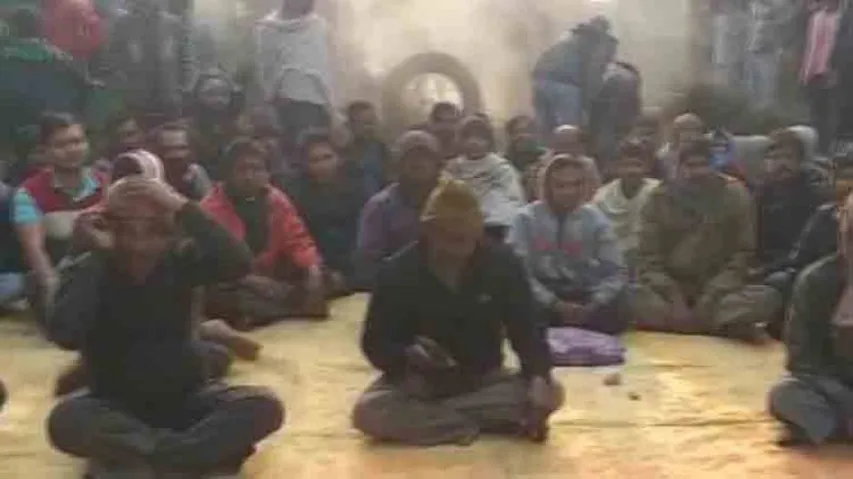 Miscreants loot Allahabad Bank in Balasore; locals block road demanding action