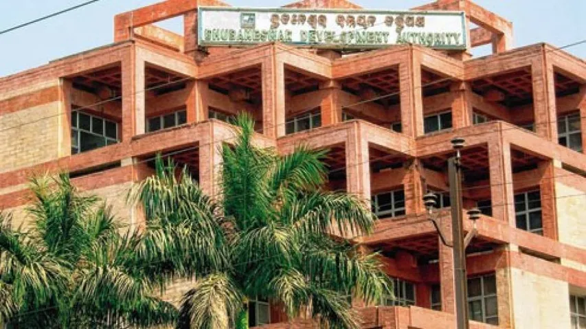 DQ row: BDA asks six IAS officers to depose