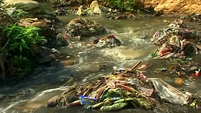 Garbage, sewage killing Brahmani at Talcher as admin remains aloof