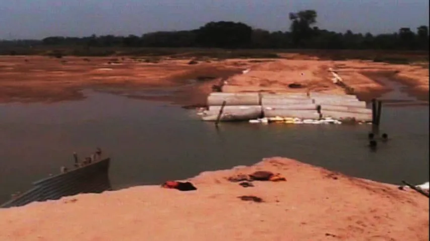 Villagers suffer for lack of bridge in Kendrapara