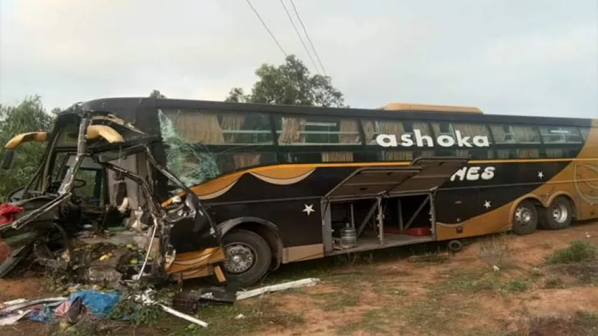 Bus carrying Odia migrants from Hyderabad meets with accident, 1 killed