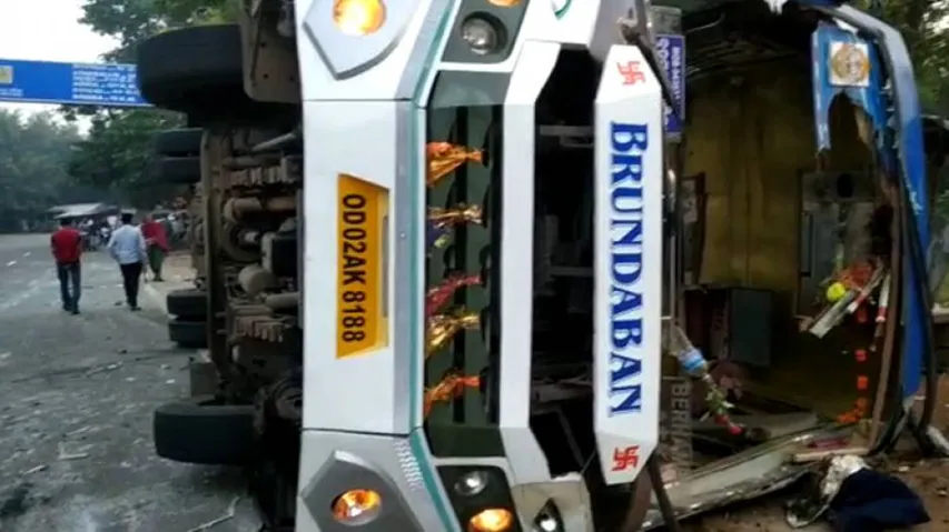 Boudh: Two Killed, 25 Injured As Bus Rams Into SUV