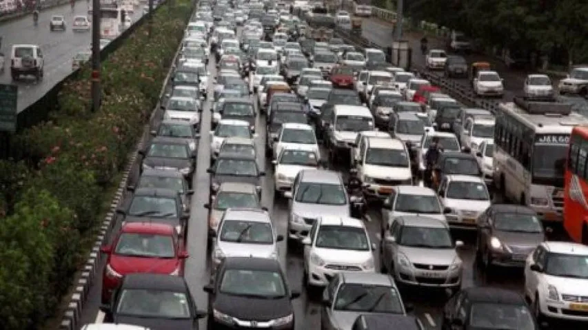 Centre to launch BS-VI fuel in Delhi from 2018
