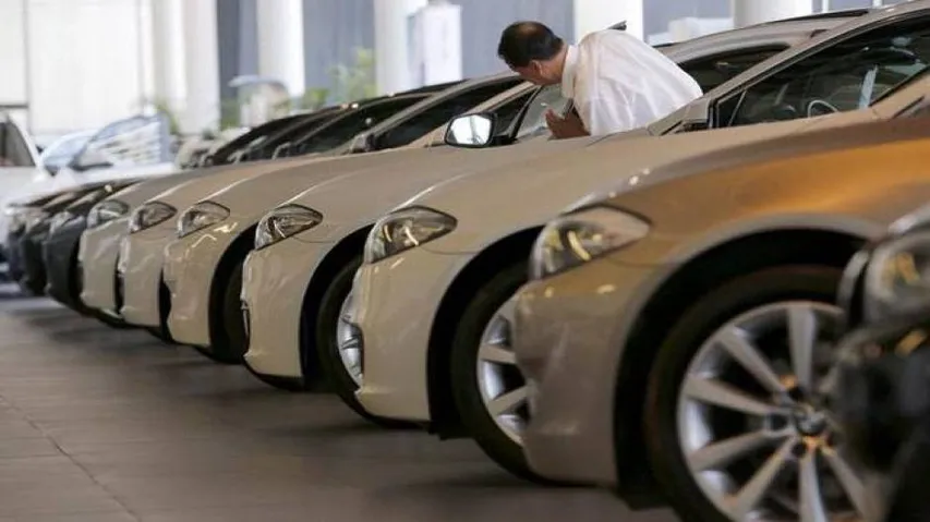 Sale of passenger vehicles down 1.11% in February