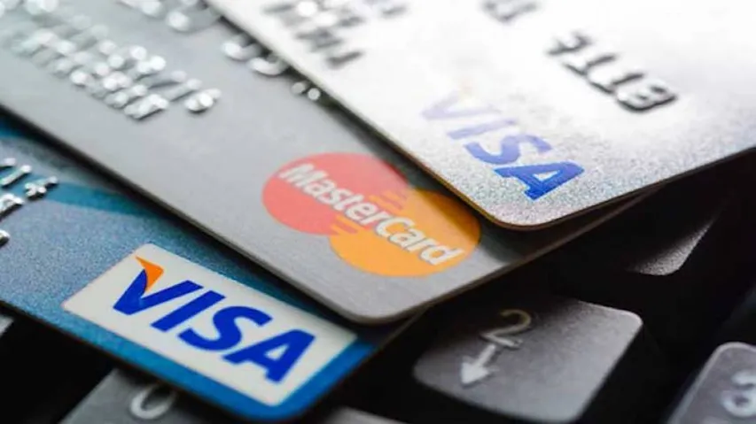 Beware! Credit card holders, avoid making these mistakes