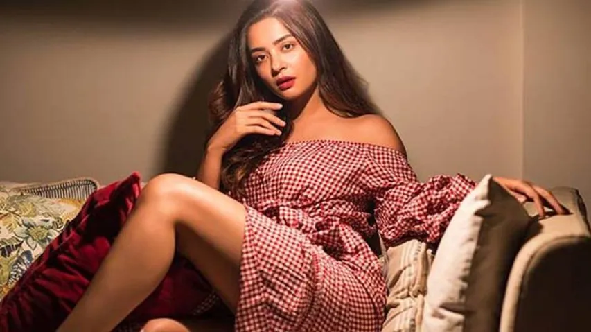 Casting Couch: Hate Story Actress Says South Indian Directors Wanted To See Her Cleavage, Thigh