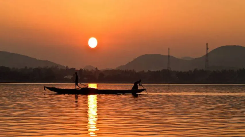 Fishermen protest proposal of water aerodrome on Chilika Lake