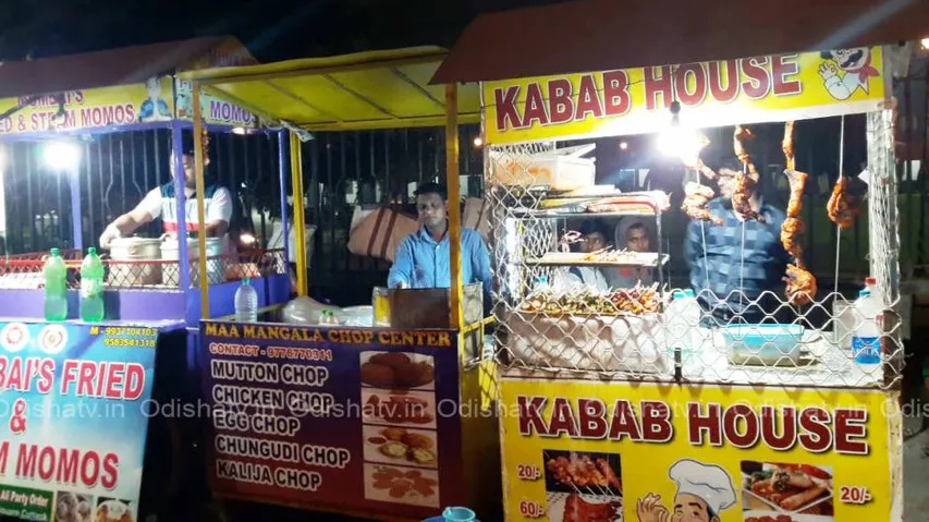 College Square: The ‘Food Street’ of Cuttack