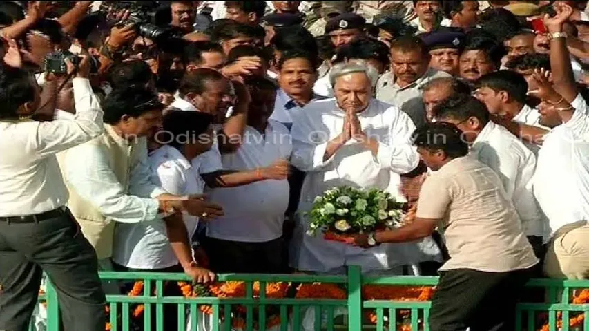 CM Naveen returns home to a rousing welcome