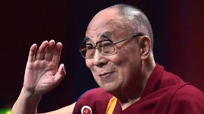 Dalai Lama, Patnaik, Pradhan donate for Odisha cyclone victims