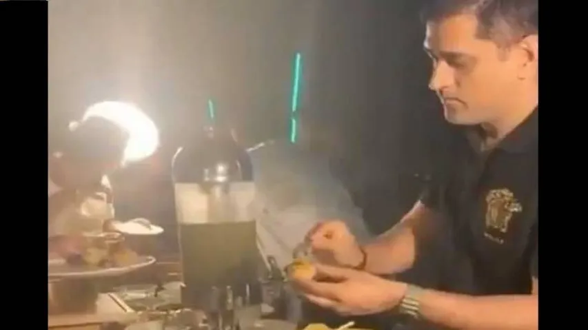 MS Dhoni Becomes Panipuriwala; Watch Video