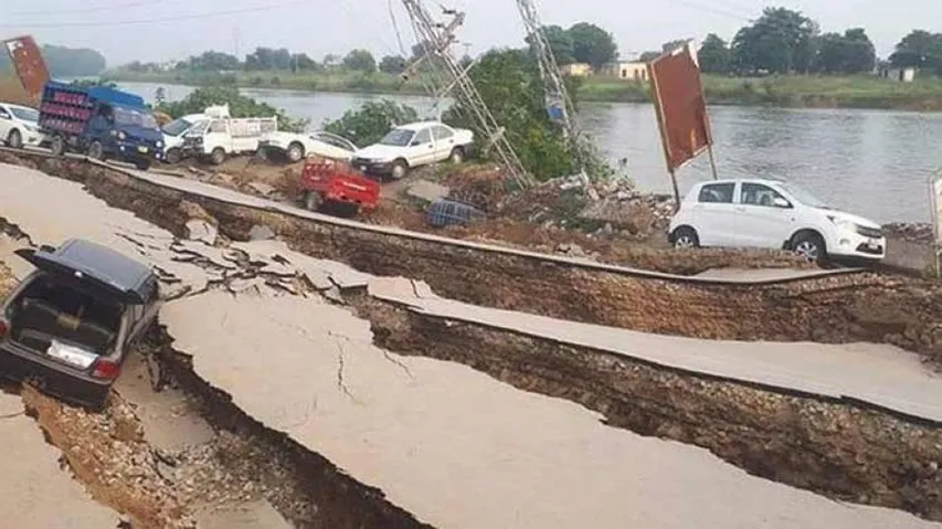 Strong 5.8 Magnitude Earthquake Hits India-Pakistan Border Region; 20 Killed, Over 300 Injured