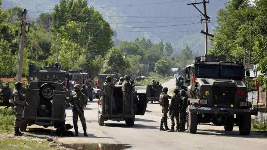 India offers Pakistan to take slain soldiers bodies