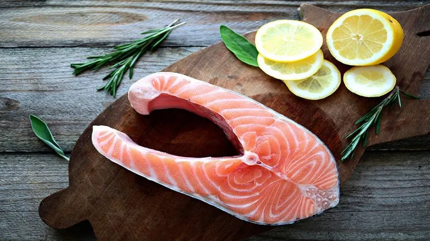 Diet with fatty fish can cut heart disease risk