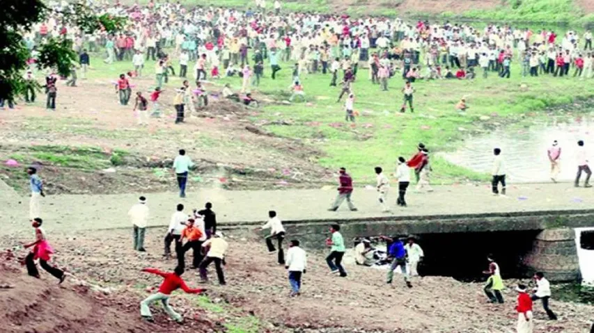 260 injured in stone-pelting at 'Gotmar Fair' in MP