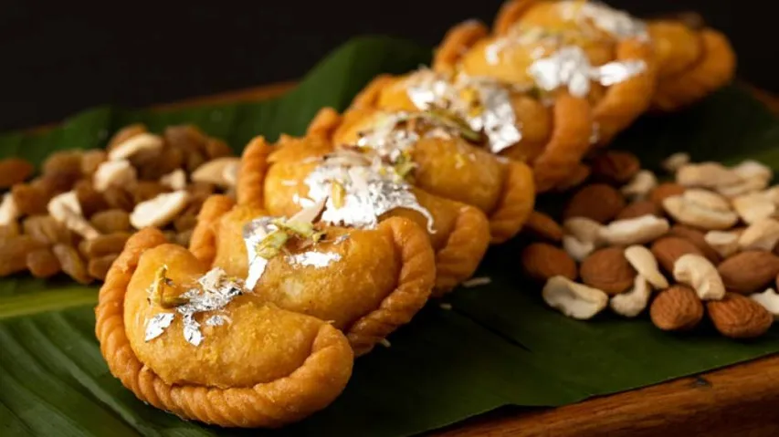 Binge On Delicious, Healthy Gujiyas Of Different Flavours This Holi