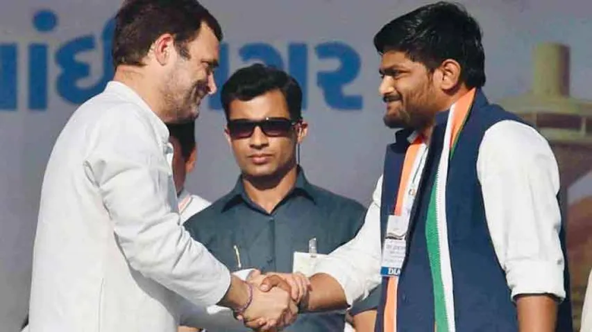 Hardik Patel joins Congress; praises Rahul, attacks Modi