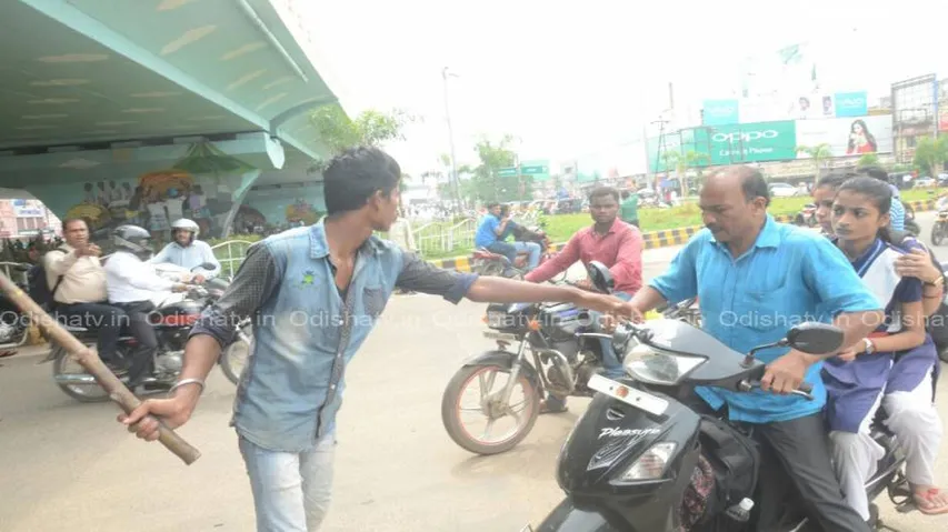 BJD's 'hartal' turns violent, public inconvenienced