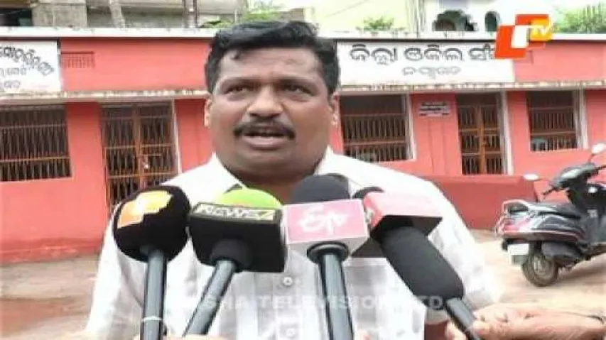 Office of profit row: Bar Council serves notice on Law minister