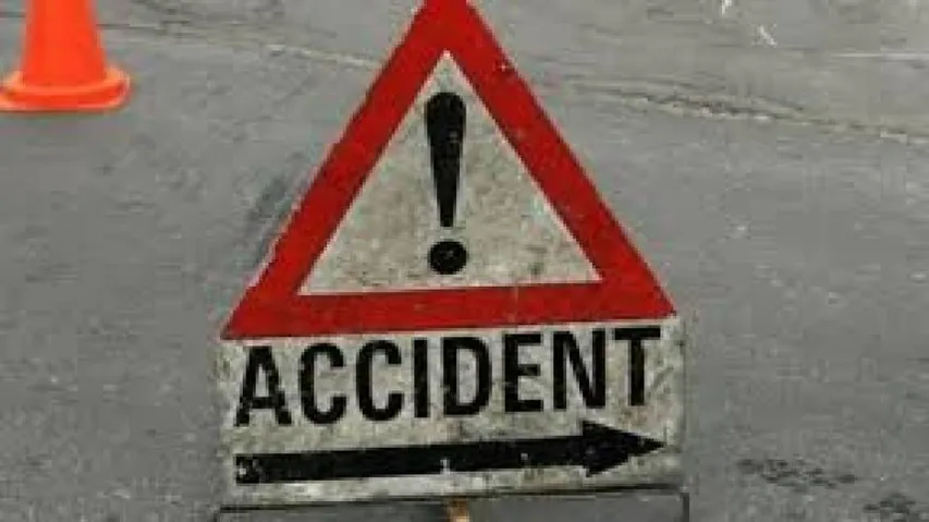 Two killed in road mishap on Kathjodi bridge
