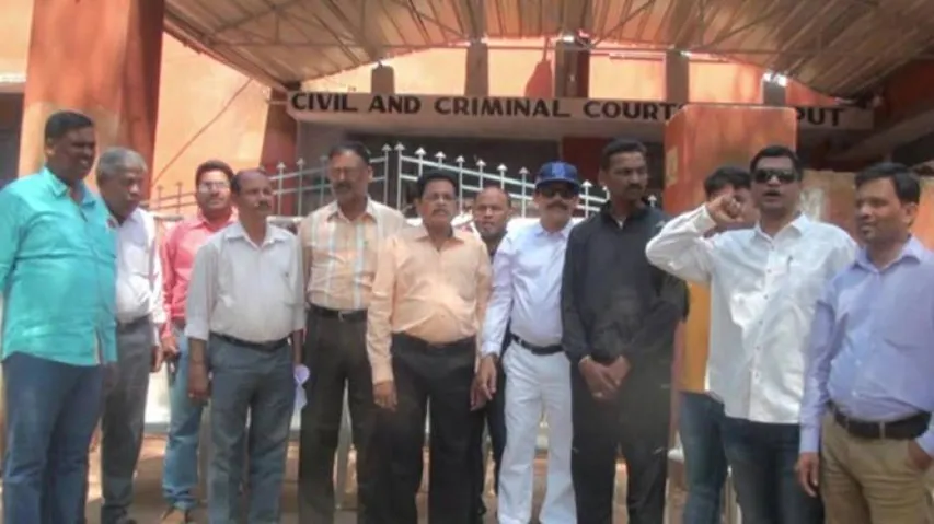Demand for HC bench: Koraput lawyers launch 2-day economic blockade