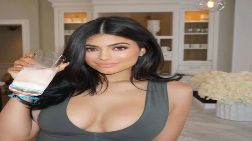 Kylie Jenner forced to leave event by anti-fur protestors