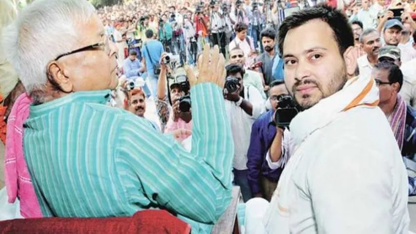 CBI summons Lalu, Tejashwi in railways corruption case
