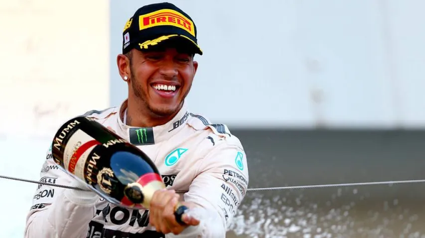 Early Vettel retirement paves way for easy Hamilton victory at Japan GP