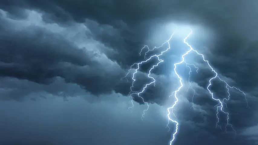 Four Dead, 100 Injured By Lightning In Poland
