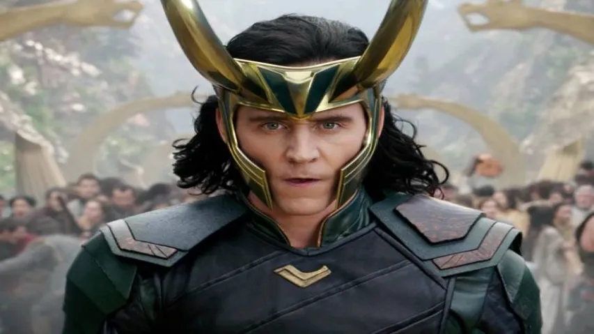 Tom Hiddleston spotted filming 'Avengers 4'