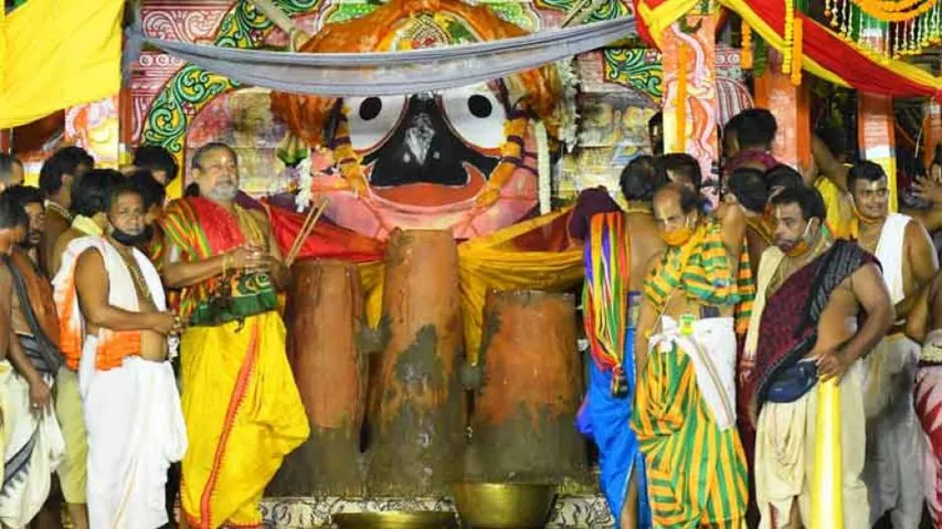 Rath Yatra 2020: ‘Adhara Pana’ Offered To Holy Trinity On Chariots