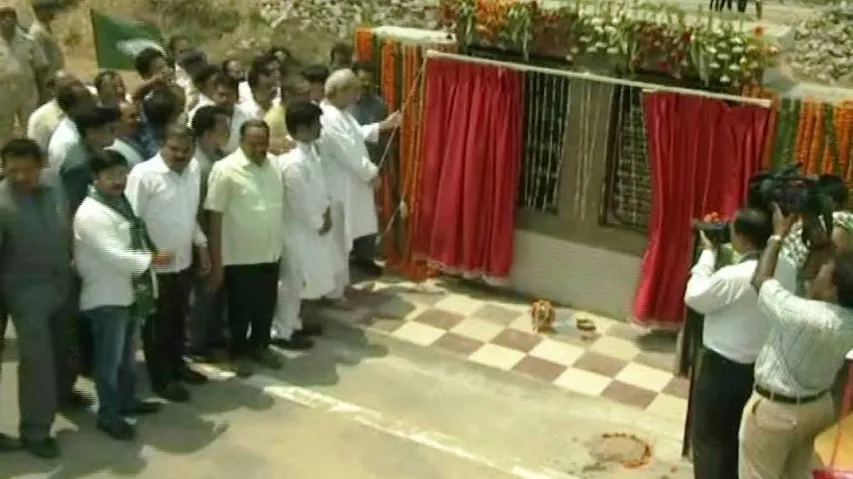 Naveen dedicates Madhusudan Setu to people on Utkal Dibasa