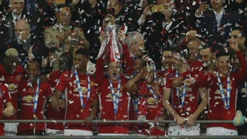 Manchester United wins English Football League Cup