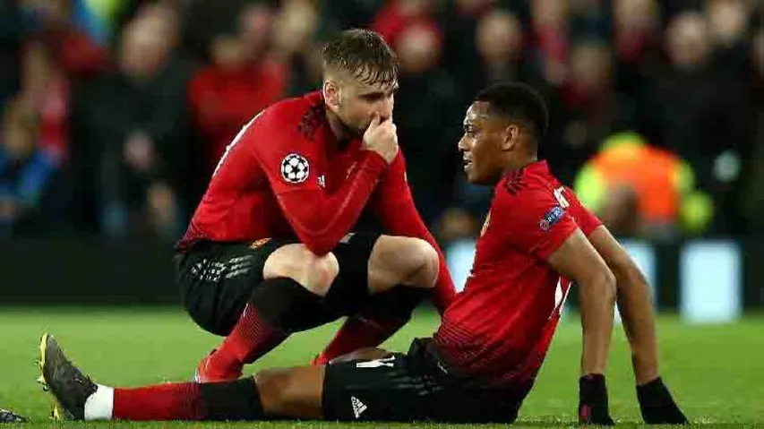 UEFA Champions League: PSG stun Man United 2-0