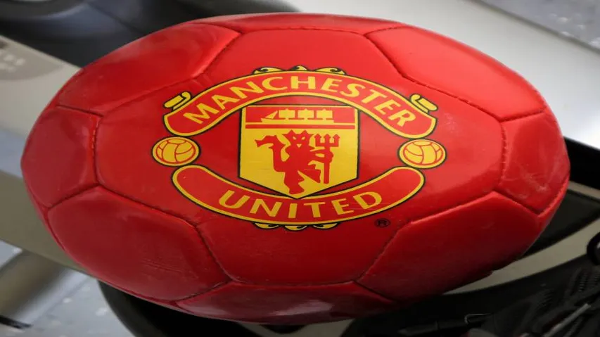 Manchester football clubs pay tribute to Arena terror attack victims