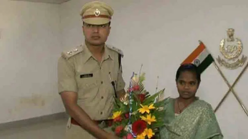 Woman Maoist with Rs 1 lakh bounty surrenders before Malkangiri Police