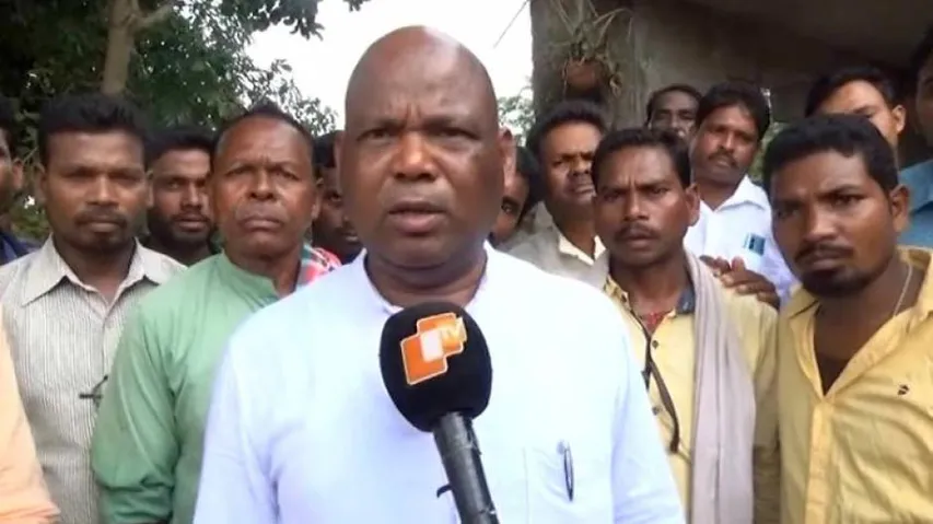 In Battle of Money & Govt Machinery, An Independent With only Rs 15,000 Cash Becomes MLA