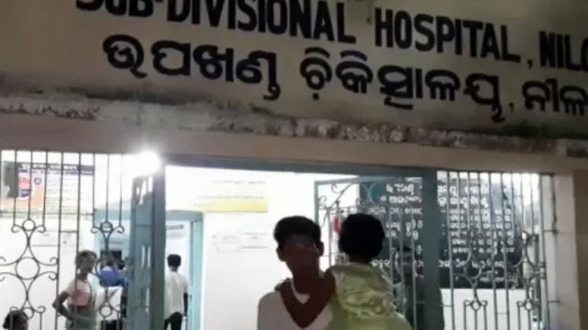 Class -IV girl student brutally thrashed by tuition teacher for arriving late