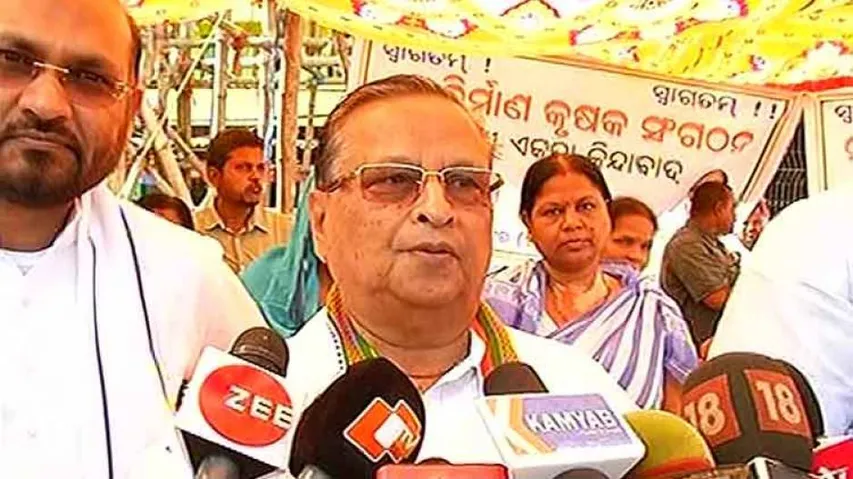 OPCC chief extends support to farmers’ agitation