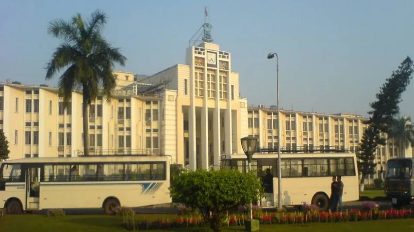 Odisha effects major reshuffle in bureaucracy